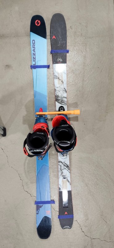 Skis mount reduced.jpg