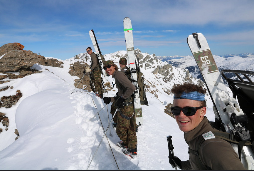 CH Ski 23.png