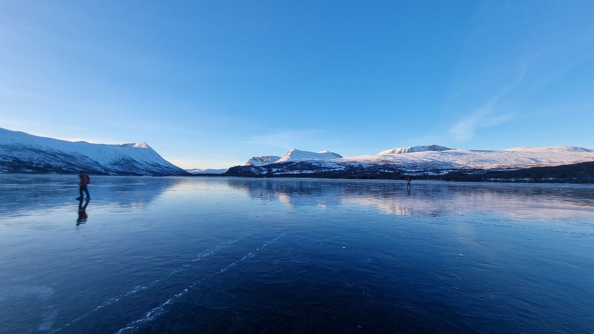Iceskating_Gjevillvatnet_2023.jpg