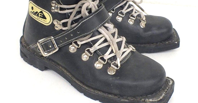 How A Ski Boot Is Built.jpg