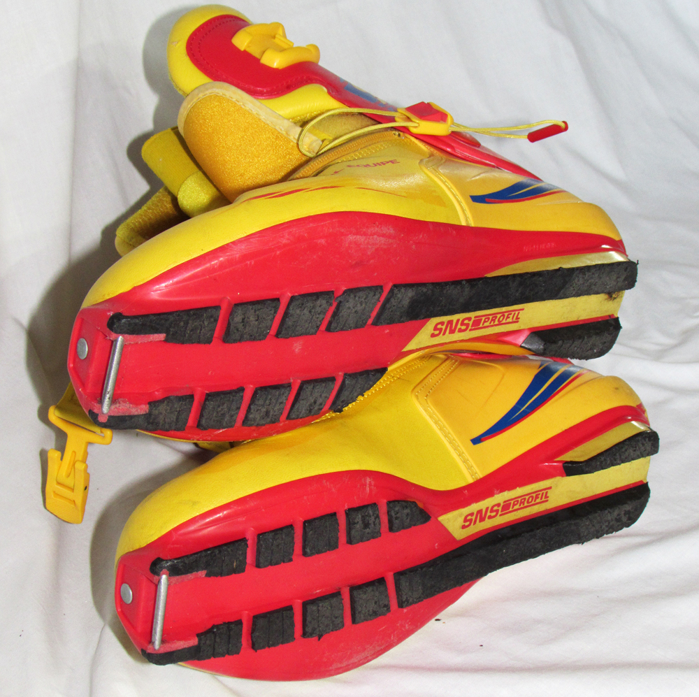 Salomon_SkateBootsEU44.5_2.jpg