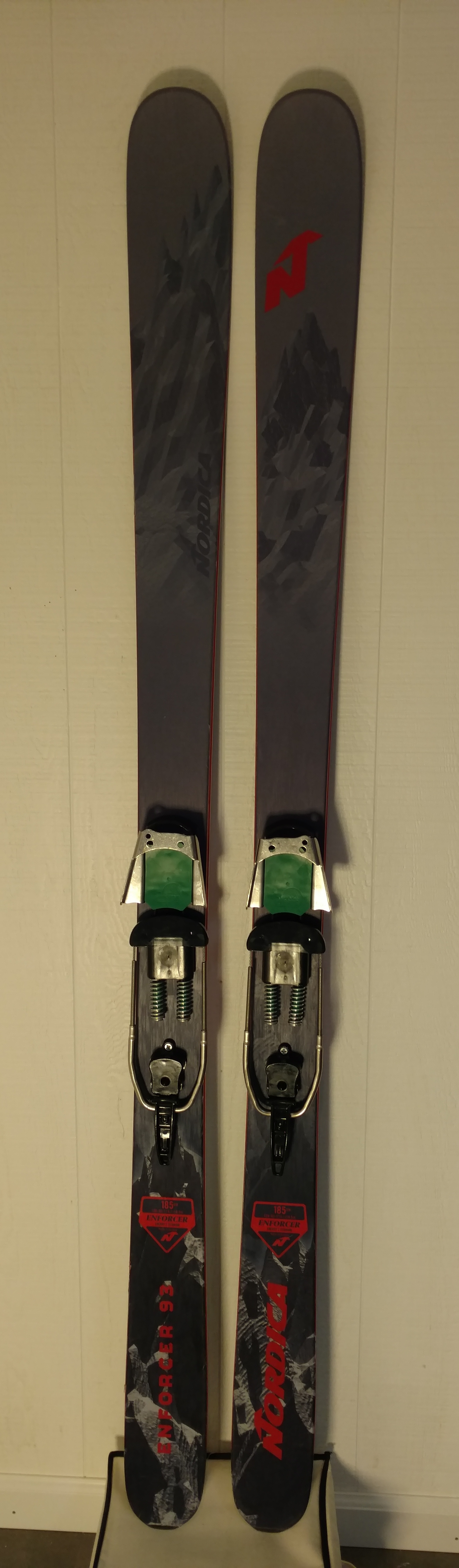 whole ski.jpg