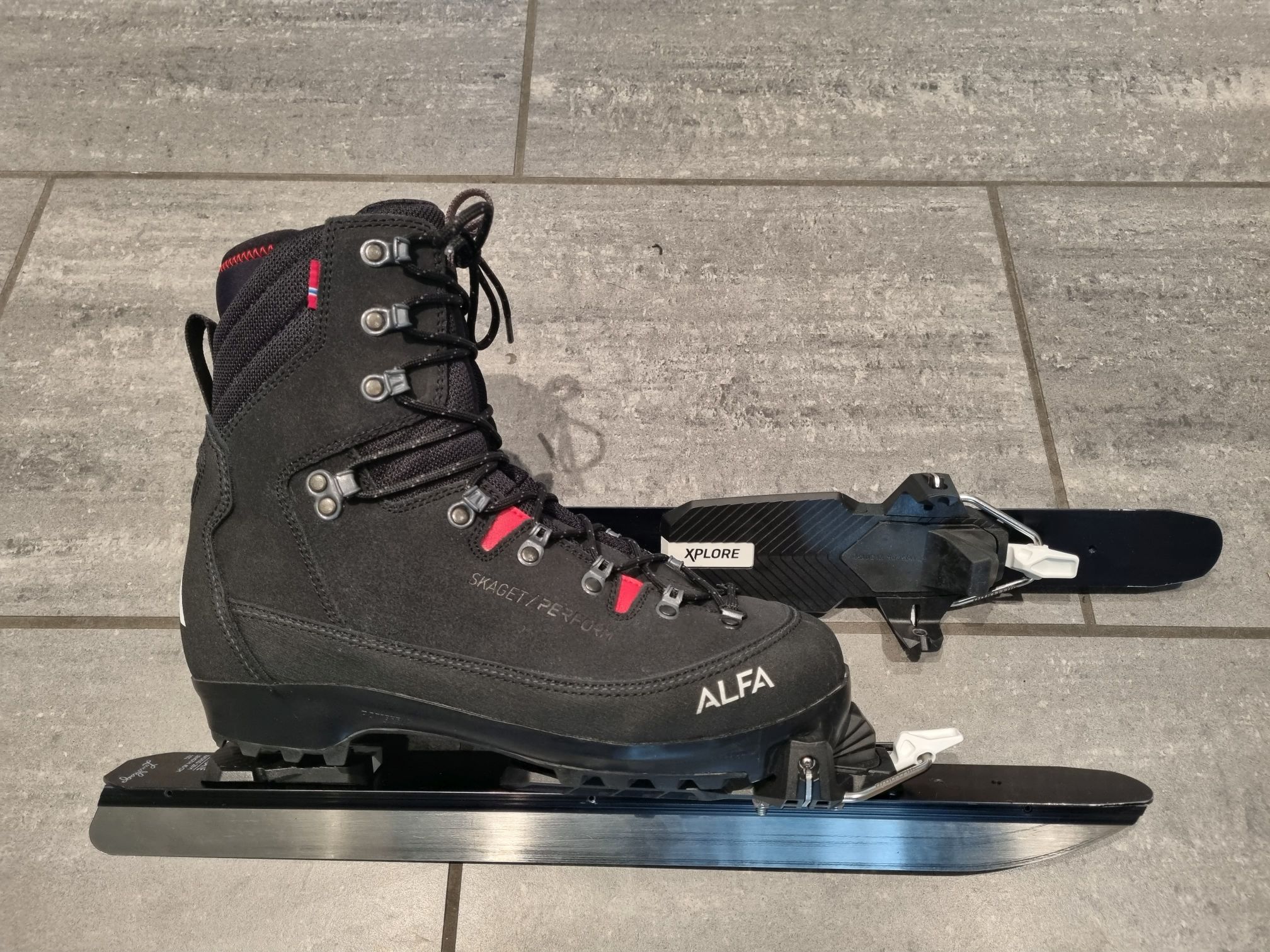 Alfa_Skaget_touring_skates.jpg